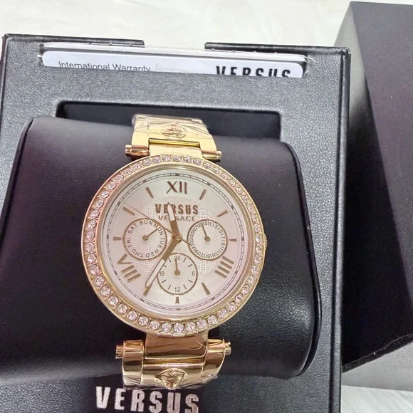 👨🏻Versus Versace Gold-Tone Men's Watch - Picture 4 of 8